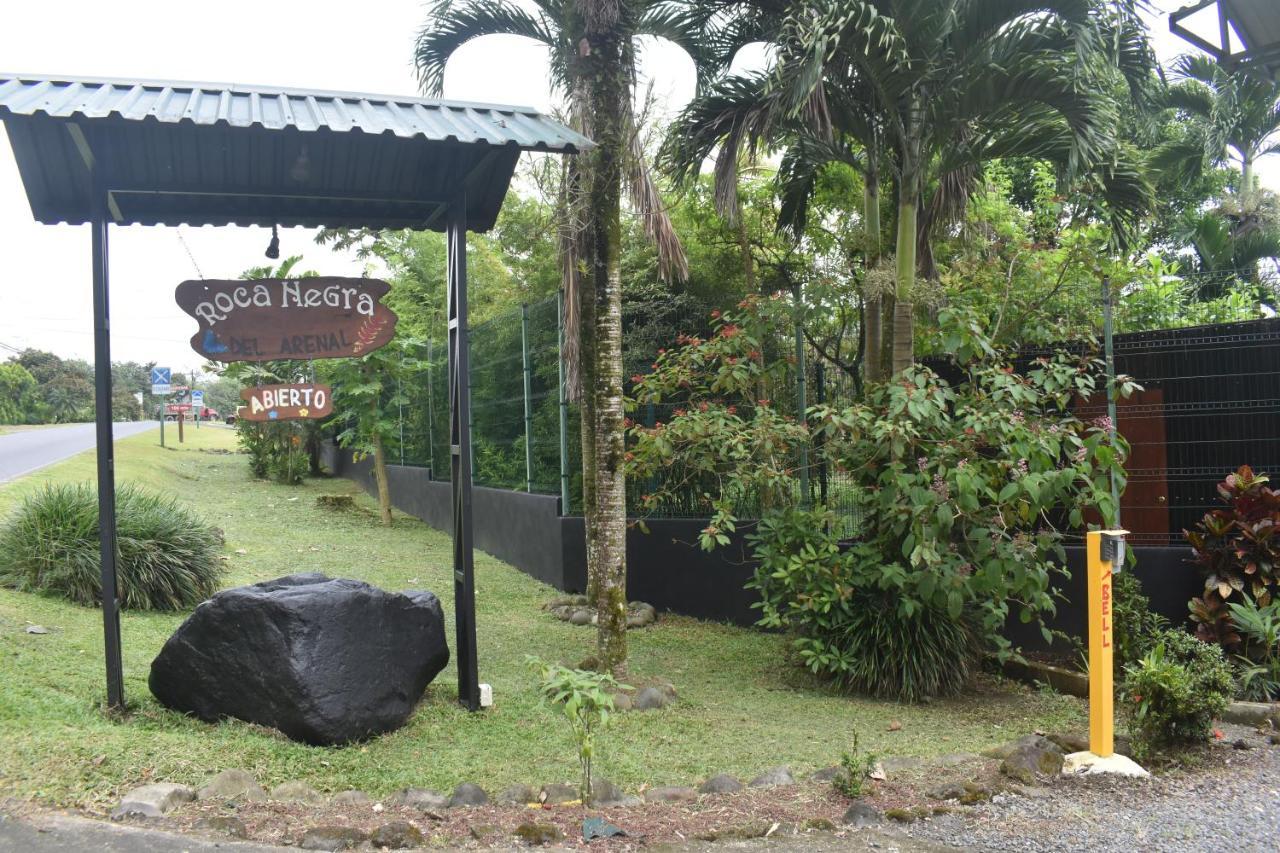 Hotel Roca Negra Del Arenal La Fortuna Exterior foto